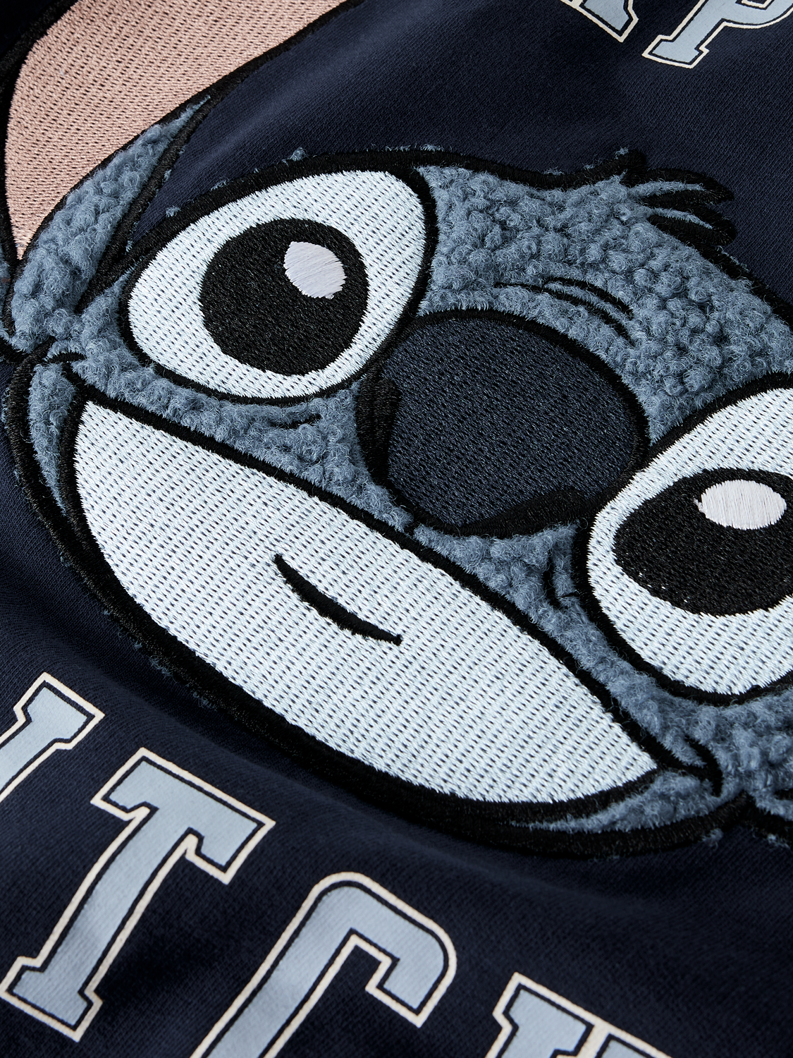 model_shot-front_full